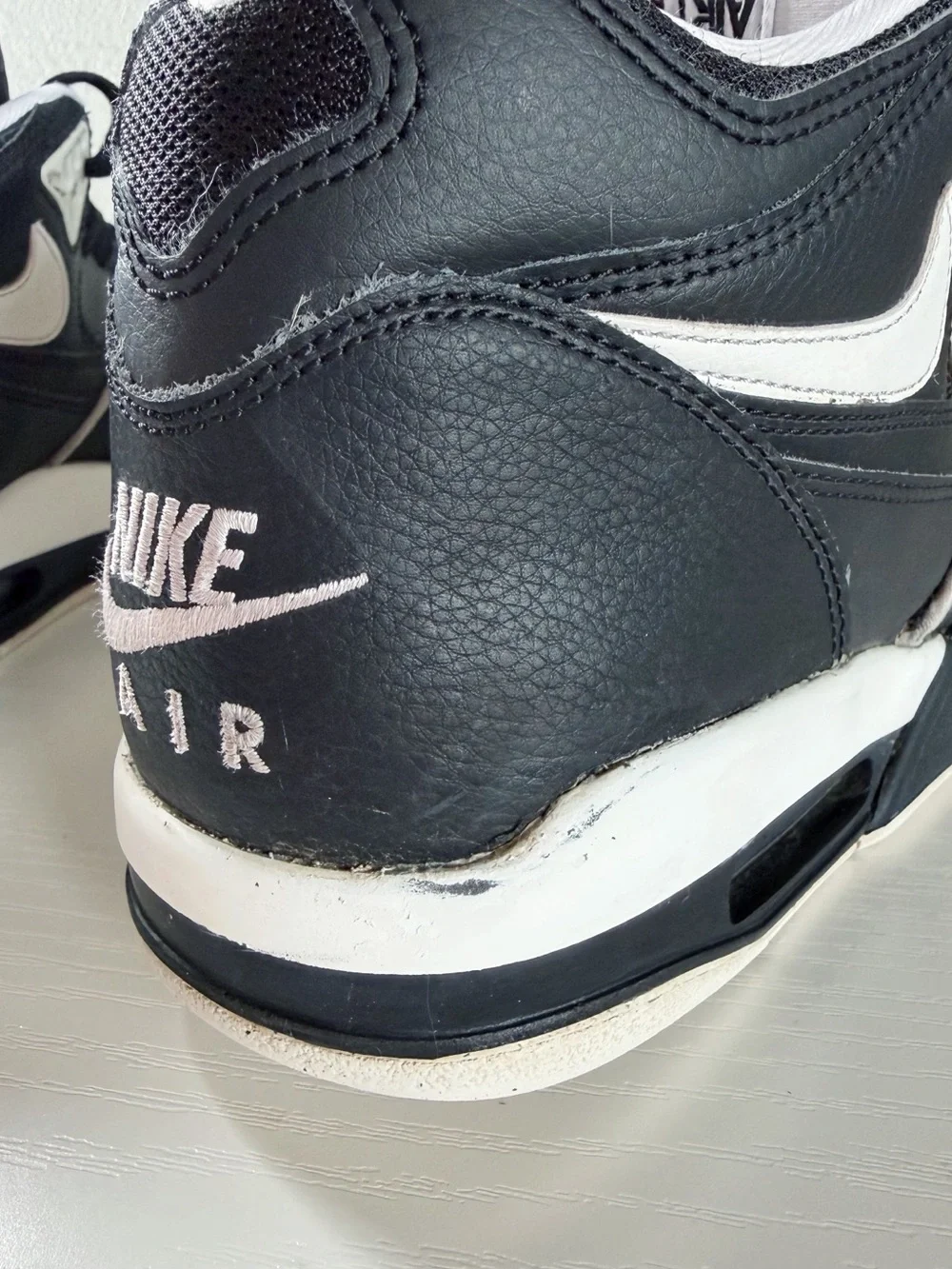 Nike classic retro